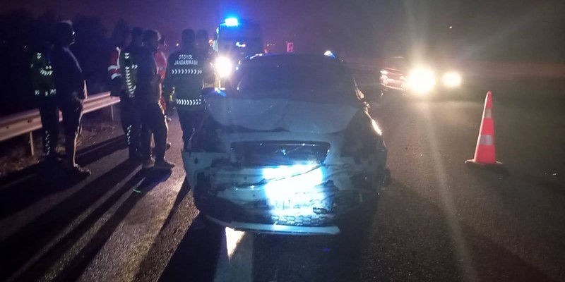 temde tira carpan otomobil hurdaya dondu 1 yarali D2aH6PVl