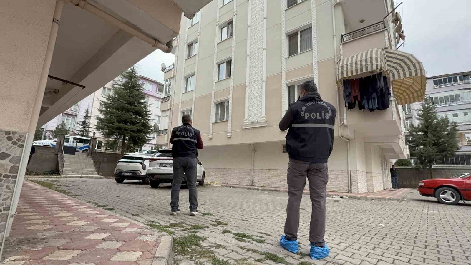 tokatta cam silen kadin cipin uzerine duserek hastanelik oldu