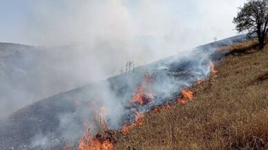 tokatta metrelerce yukselen dumanlar kilometrelerce uzaktan goruldu TRwMefgj