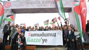 trabzon gazze icin yurudu binlerce kisi tek yurek oldu 7YvISpJh