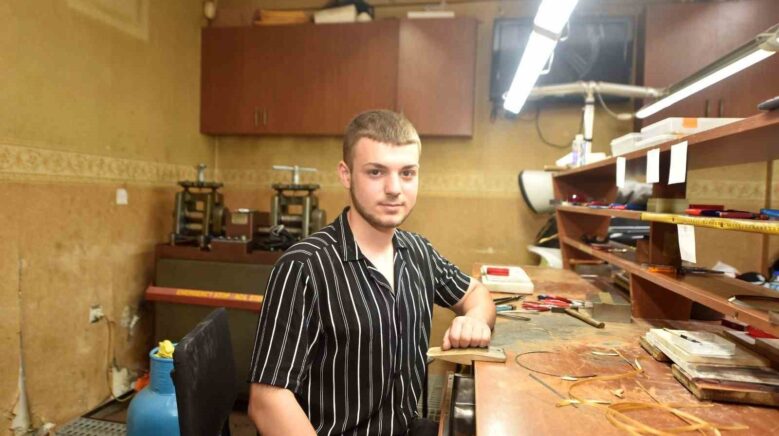 trabzonda 16 yasindaki hasir islemecisi metehan arslan yilin kalfasi secildi J7IarEeX