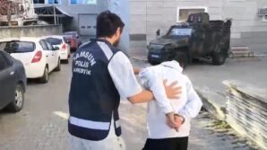 uyusturucudan 16 yil 8 ay hapis cezasi olan sahis yakalandi TqG5BV61