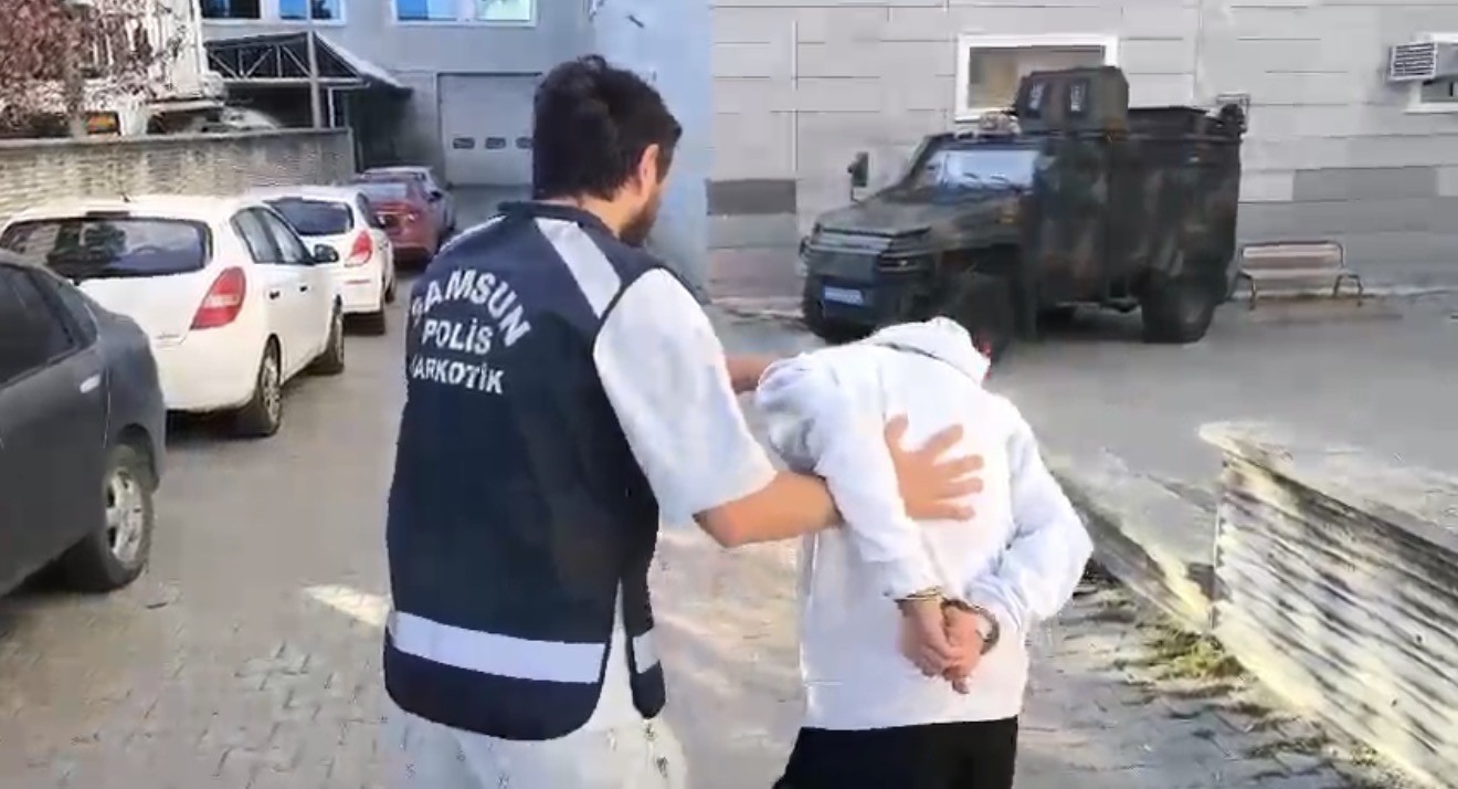 uyusturucudan 16 yil 8 ay hapis cezasi olan sahis yakalandi TqG5BV61