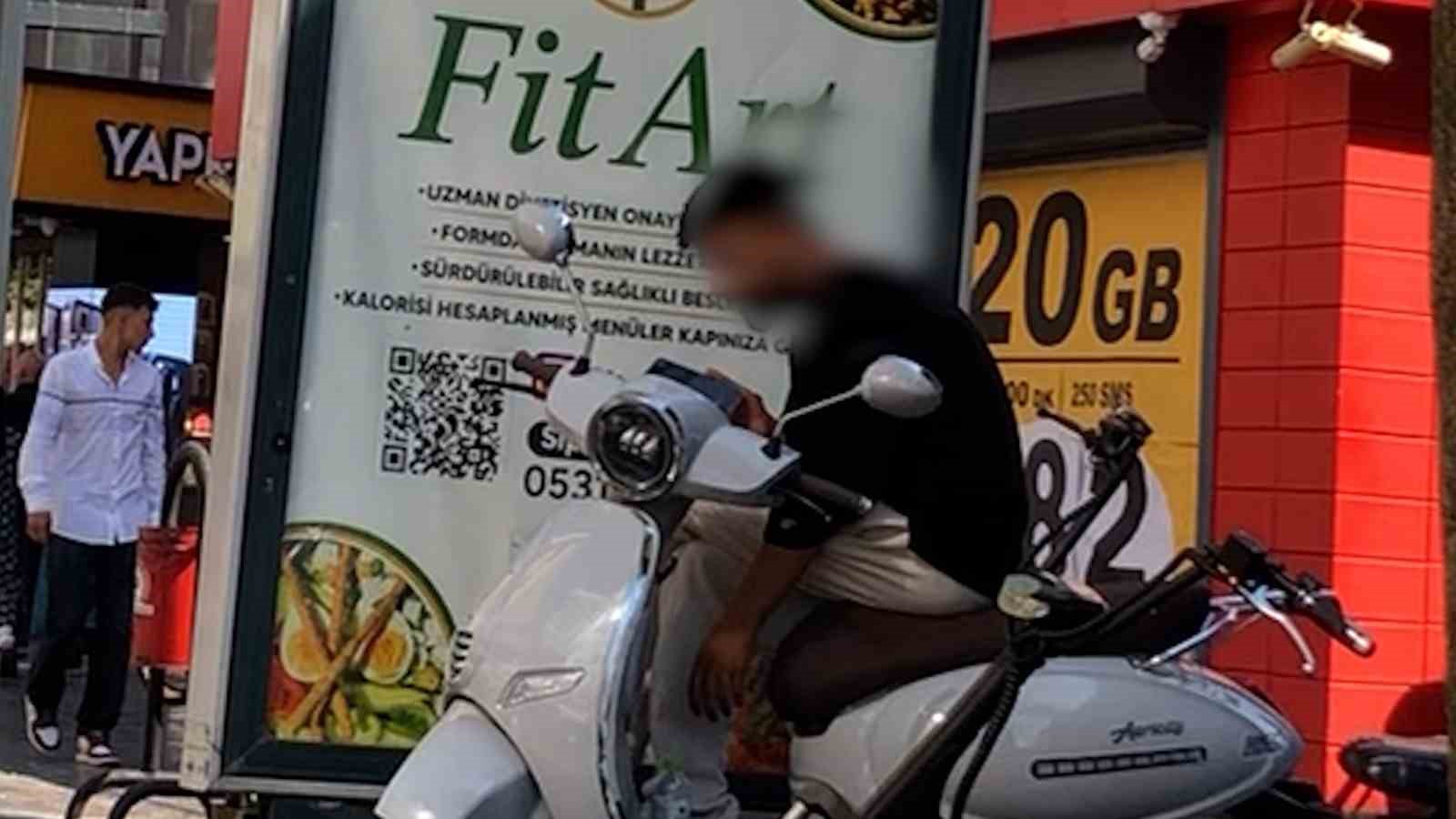 yaka kamerali zabita yere cop atani affetmiyor ZkPHSBPn