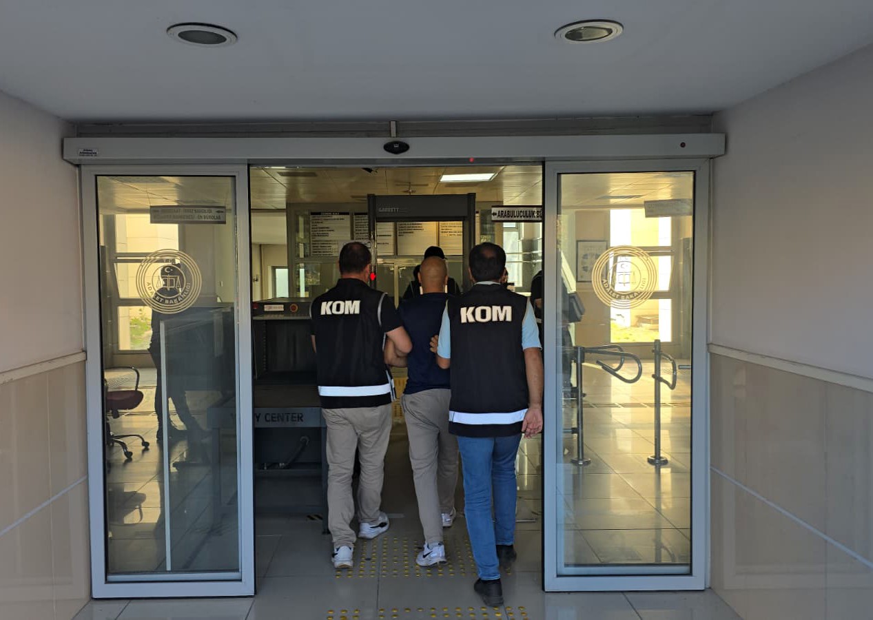 zonguldakta tefeci operasyonu baba ve oglu gozaltinda F7w2eMBr