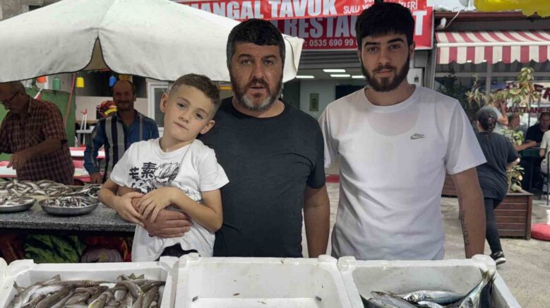 zonguldakta tezgahlar balikla senlendi 7FpUAvCW