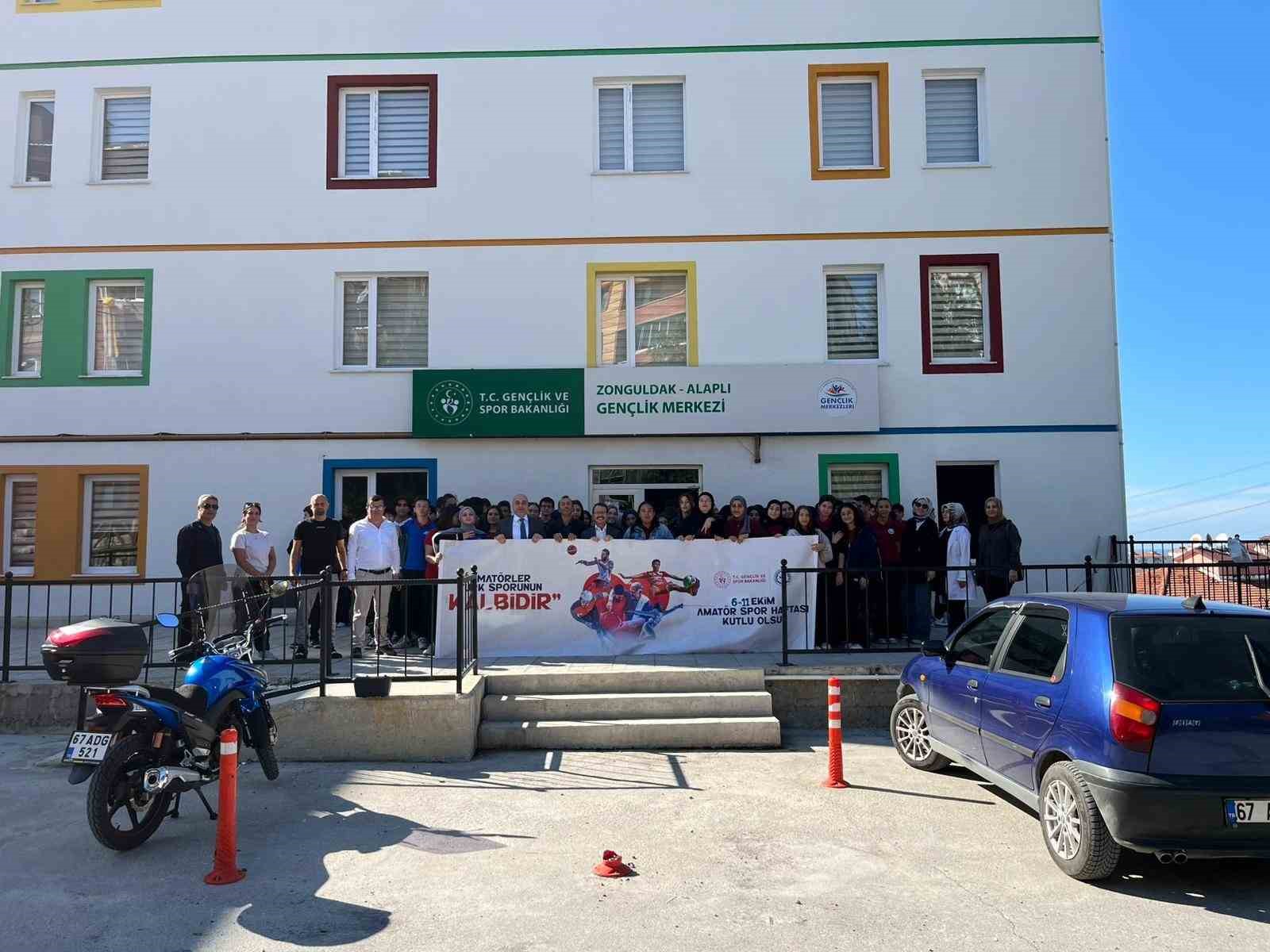 alaplida amator spor haftasi coskusu wNl2wuqO