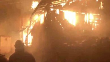 alevlere teslim olan 3 ev kule dondu XMimlHef