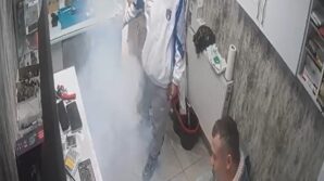 arizalanan batarya tamir edilirken alev aldi jSnNe23T