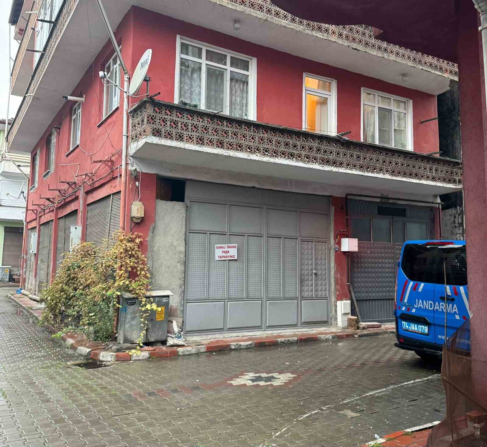 bartinda bir kadin evinde olu bulundu