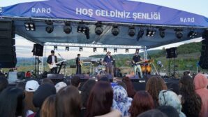 baruden ogrencilere hos geldiniz senligi Q6LrJDeV