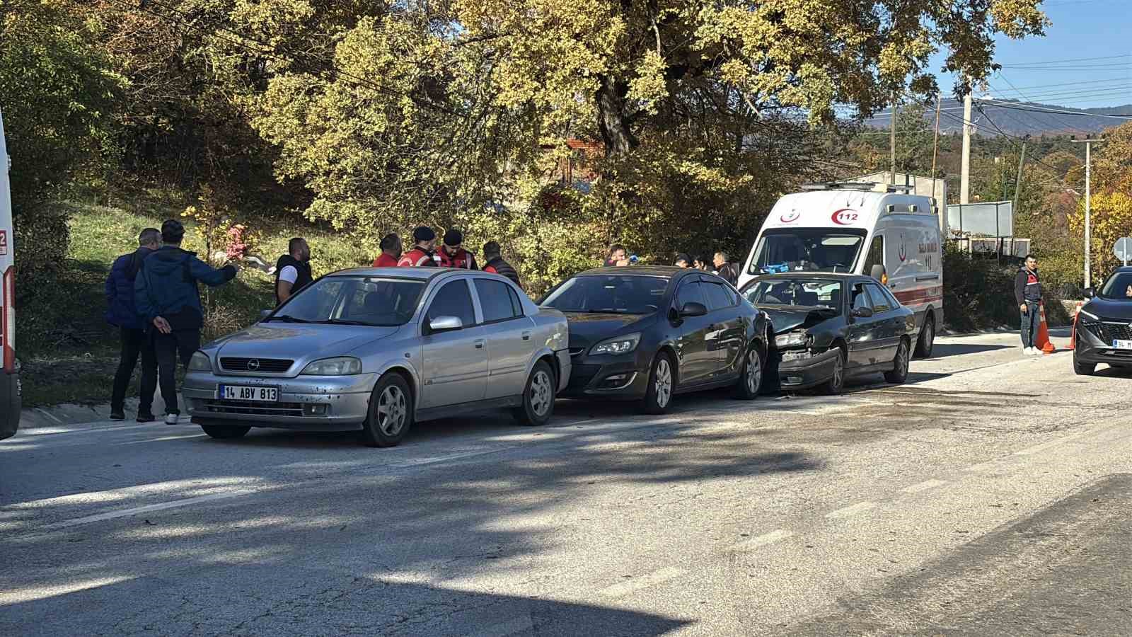bolu abant yolunda zincirleme kaza 3 yarali C5Xs3rpP