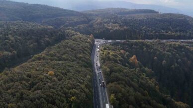 bolu dagi tunelinde yapilan calismalar kara yolundaki trafigi artirdi dW6XLE5D