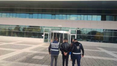 boluda dedesinin evindeki esyalari calip satan torun tutuklandi GExFjFy3