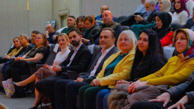 boluda karisik kaset 2 konserine yogun ilgi BlTdfmcv