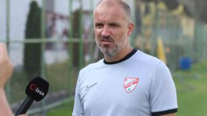 bolusporda mustafa er donemi bitti NZUPibY6