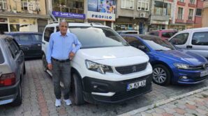 borckada sel felaketinde mahsur kalan aracini 20 gun sonra vinc yardimiyla kurtardi pskKcslN