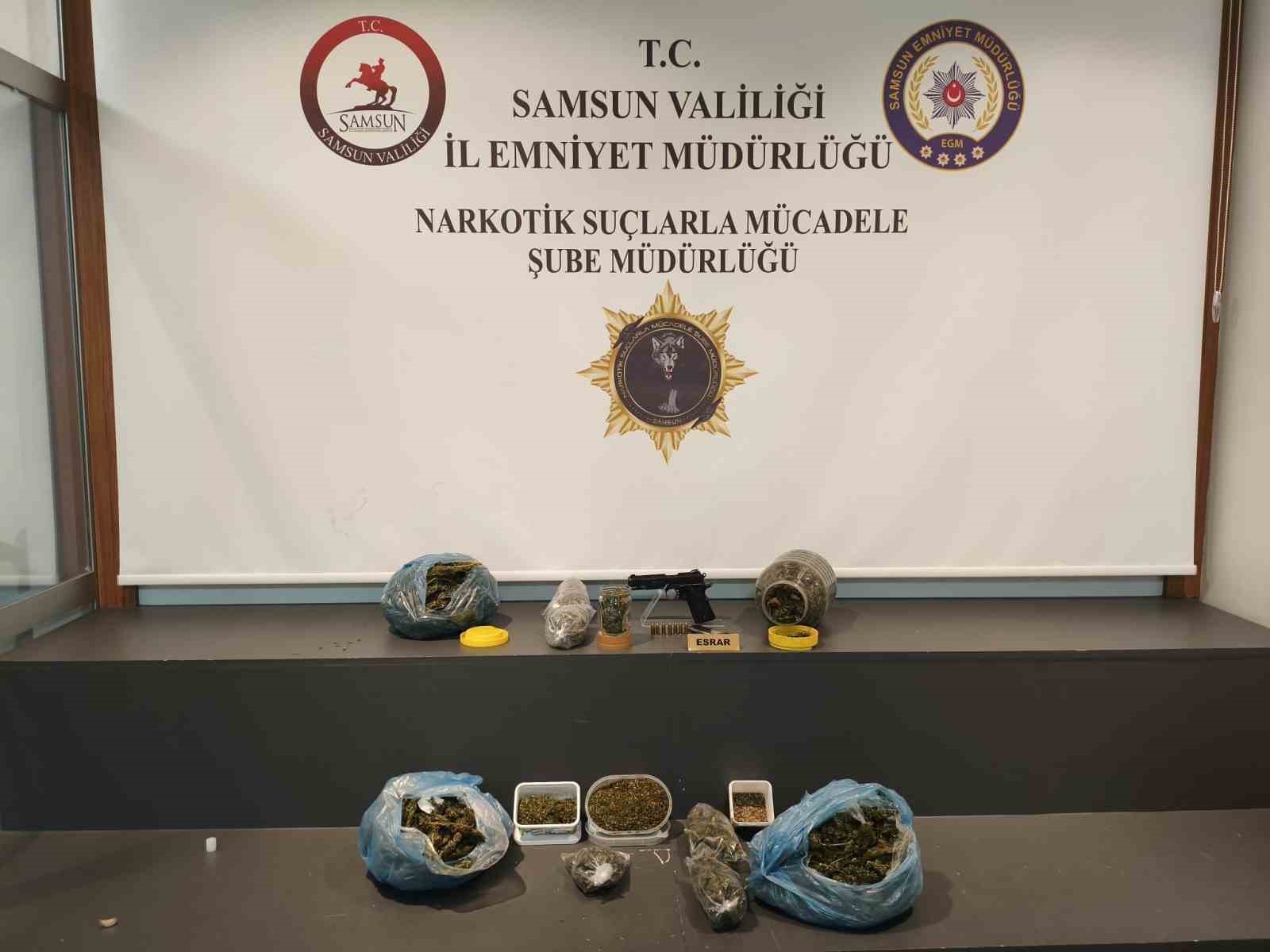 cati katinda yapilan aramada uyusturucu ve silah ele gecirildi tLNivB71