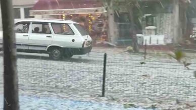 caycumada ceviz buyuklugunde dolu yagisi hayati olumsuz etkiledi n1uM3GtF