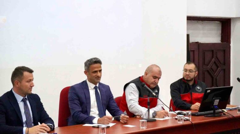 caycumada kahverengi kokarca bocegiyle mucadele toplantisi yapildi fEygkukx