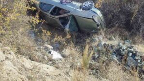 d100de otomobil sarampole yuvarlandi 1 yarali U8xpkfeP