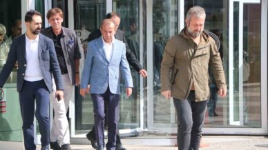 davasi ertelenen tanju ozcan pisman degilim bugun olsa yine ayni kararlari alirim JJOOFZrr