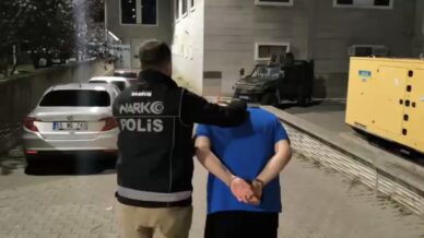 dolandiriciliktan 15 yil kesinlesmis hapis cezasi bulunan sahis yakalandi gmujfMMX