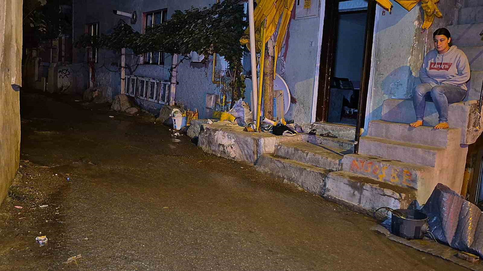gece yarisi patlayan su borusu panige neden oldu Ky6QrfT4