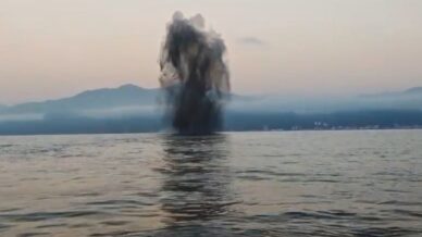 hopa aciklarindaki insansiz deniz araci parlatilarak imha edildi 6dSjwm2W