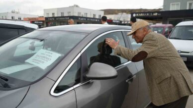 ikinci el oto pazarinda yilsonu hareketliligi lLILc6QD