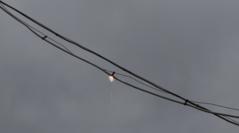 kablolardan cikan kivilcim itfaiye ekiplerini harekete gecirdi IL769zk9