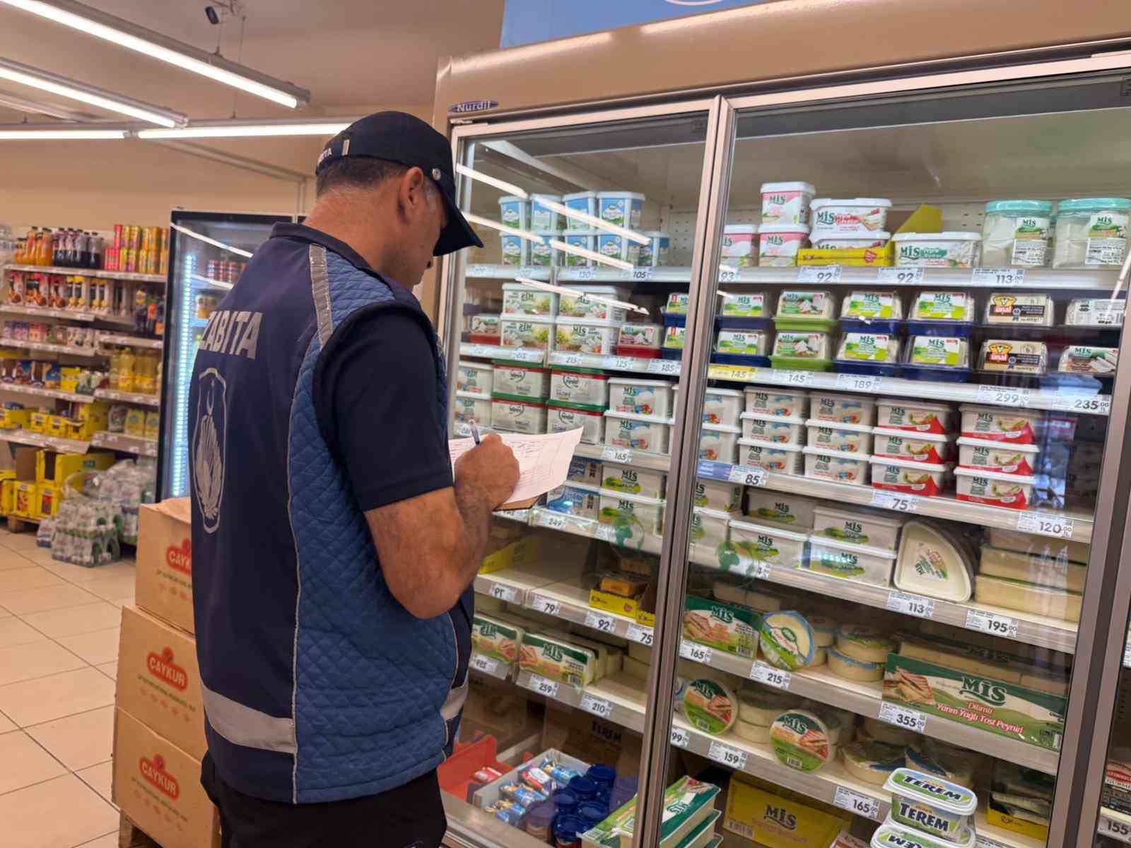 karabukte marketlere siki denetim etiket fiyat ve tarih tek tek kontrol edildi kUOFYD8t