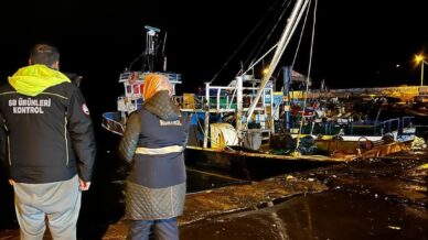 karadenizde hamsi yogunlugu devam ediyor gRjgpMdw