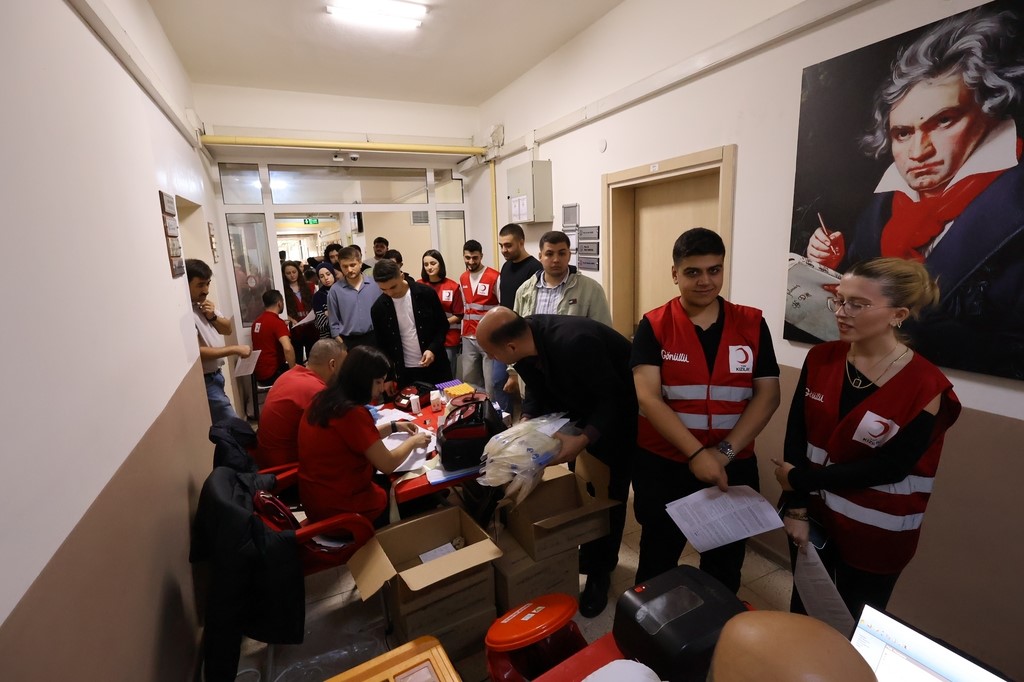 kdz eregli egitim fakultesinde 113 unite kan bagisi ile hedef asildi yME3RPOA