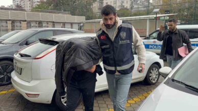 kuyumcudan 50 gram altin caldi ZBeXV1ap