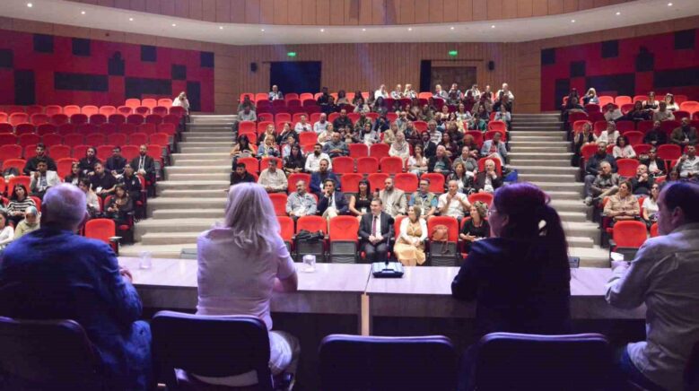 ortacag ve turk donemi sempozyumunda 270 bildiri sunuldu bxOPVNDw