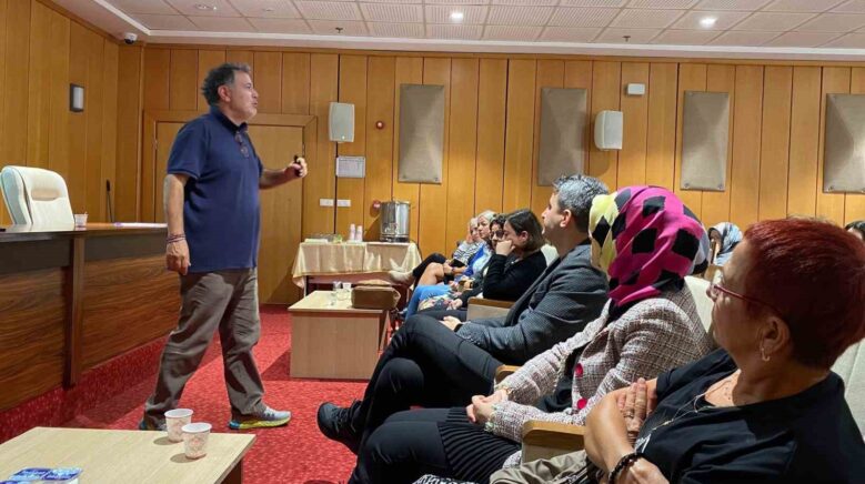 saglikta iletisim gucleniyor calisanlara motivasyonel egitim 353rRvNV