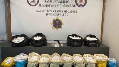 samsunda 105 bin uyusturucu hap ele gecti 5 gozalti qmcsQWz3