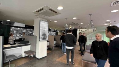 samsunda banka soygunu soyguncu polis tarafindan kisa surede yakalandi x1uYkcCE