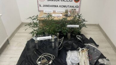 samsunda evdeki uyusturucuya 1 gozalti 9UZj8t8L