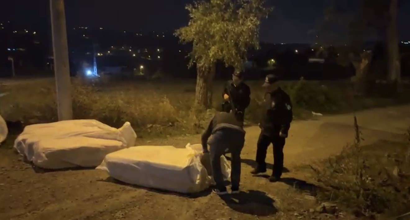 samsunda gece acik alandaki cuvallardan 215 bin uyusturucu ele gecirildi 2 gozalti YeVuqPXk