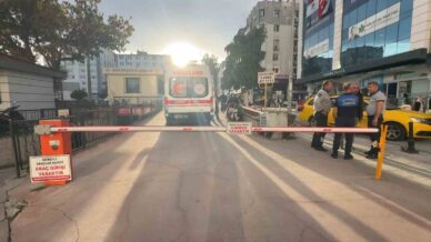 samsunda gorunmez kaza yayanin kafasina bariyer carpti AHfS4laR