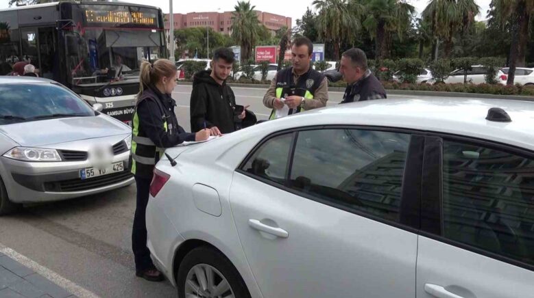 samsunda korsan taksi operasyonu 2 surucuye toplam 92 bin tl ceza M6hhitkC