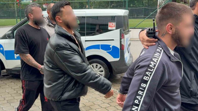 samsunda otomobil kursunlayan 3 kisi yakalandi EfeOD2ZI