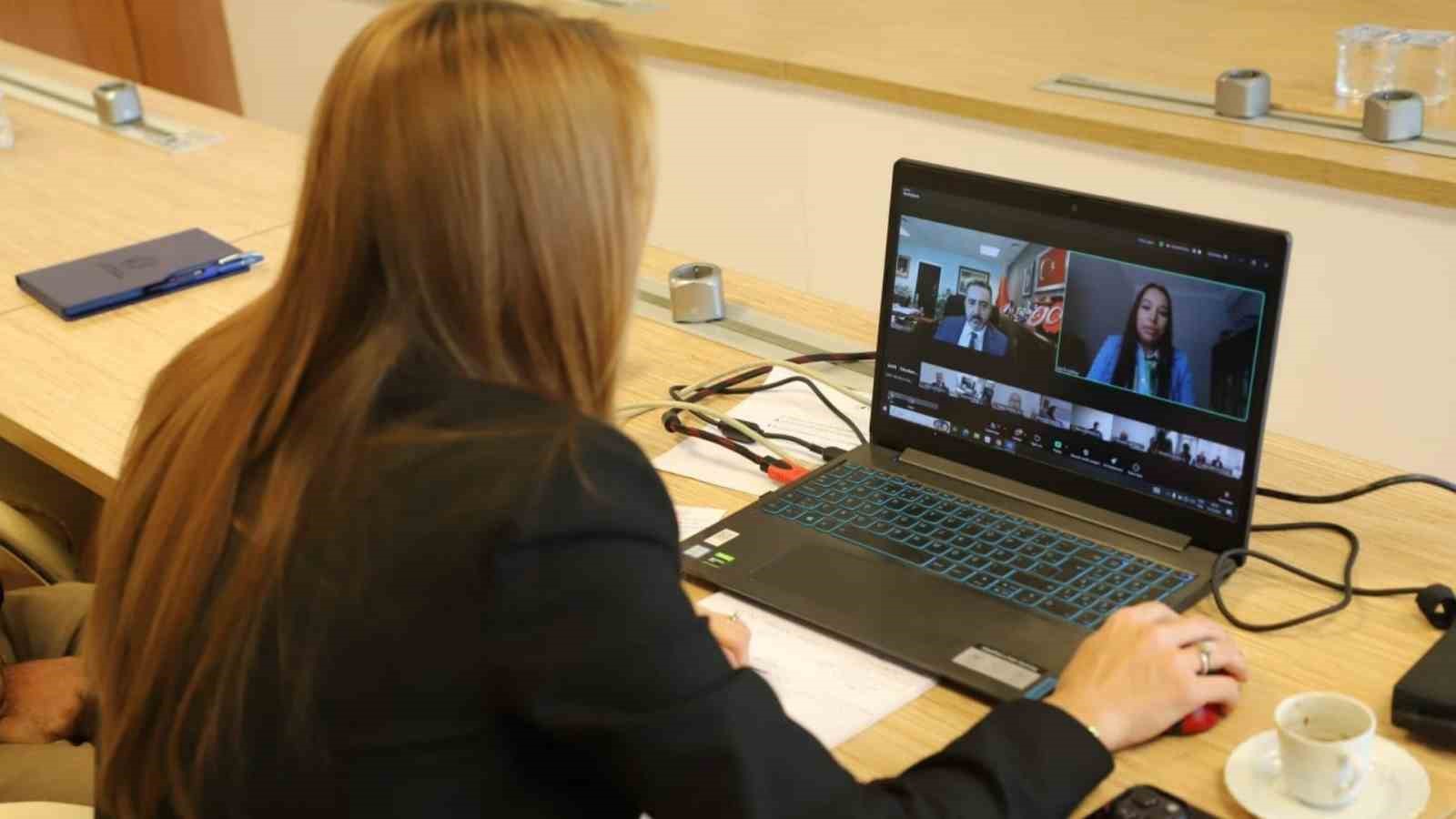 sanatla yasam programina kbuden akademik destek