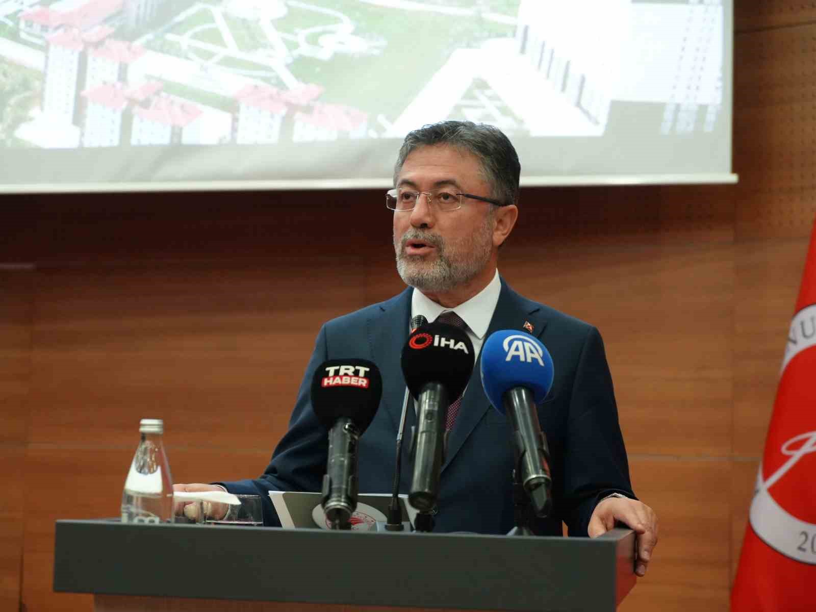 tarim ve orman bakani yumakli teknolojiyi bir kalkan olarak kullanmak zorundayiz ZtQtz1RS