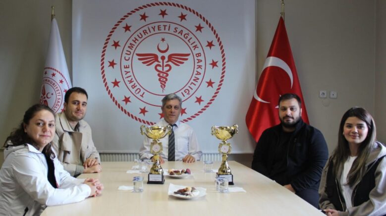 uzunmehmet hastanesi kamu spor oyunlarinda iki bransta il sampiyonu r3cnOfcF