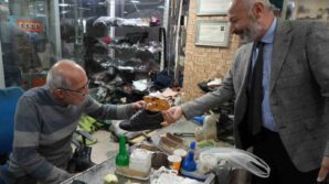 yagislar basladi ayakkabi tamircilerinin yuzu guldu bMCdlzwb