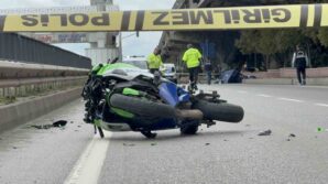 yaya gecidinde motosikletin carptigi kadin hayatini kaybetti Ejnnt6KR