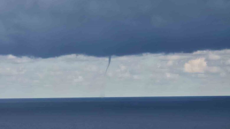 zonguldak aciklarinda art arda hortumlar goruldu EhWVyKTt